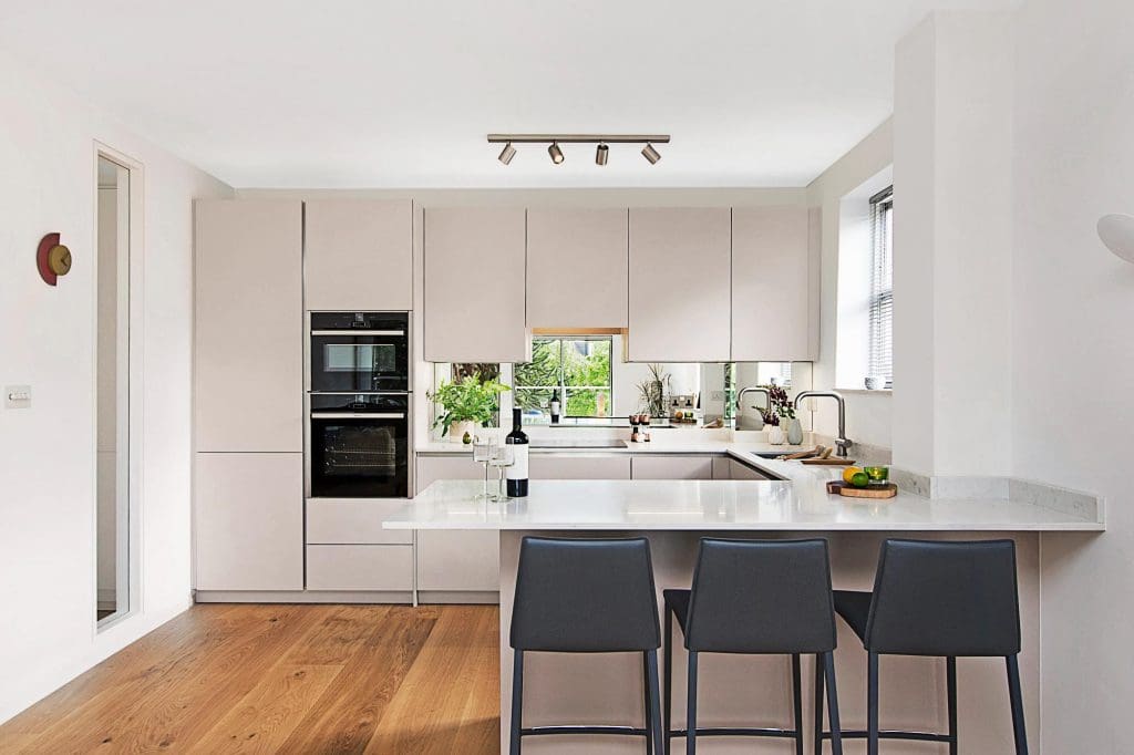1 Melanie Harwood 5 | Culina Kitchens, Wimbledon